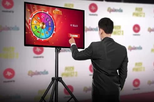 Digital spin wheel prize game