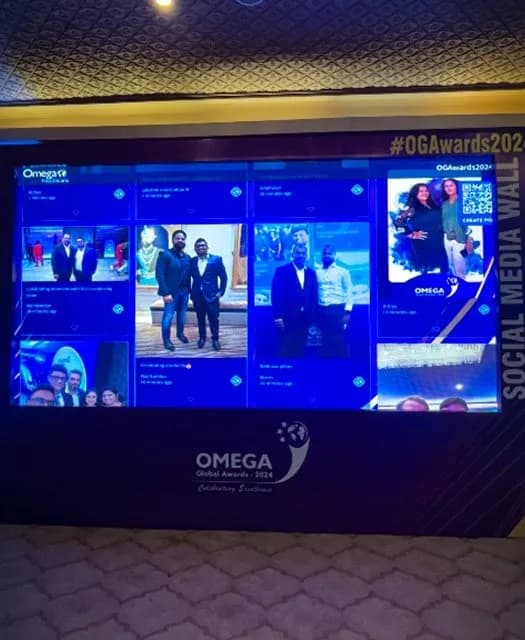 Live social media wall at an event