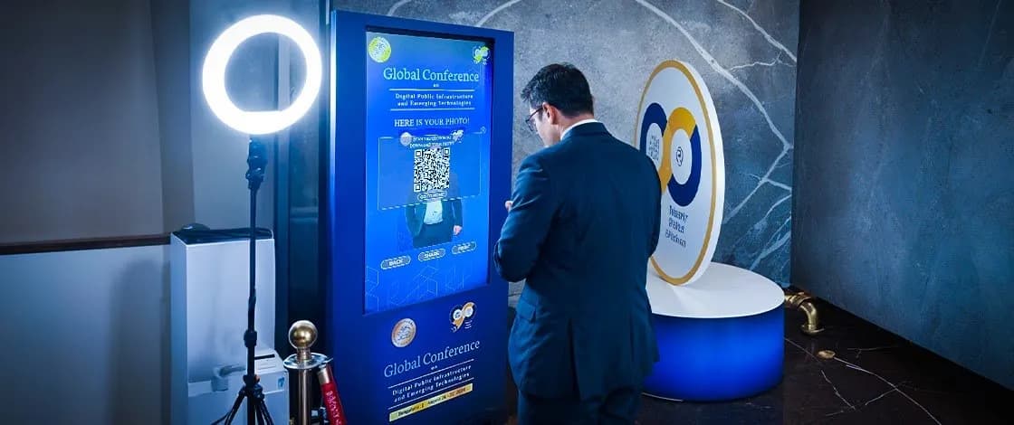 Self check-in kiosk printing a delegate badge